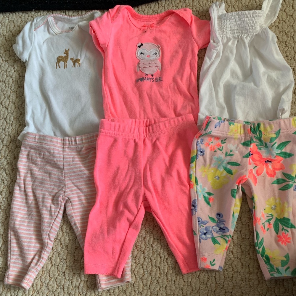 Newborn carters 6 piece clothing lot